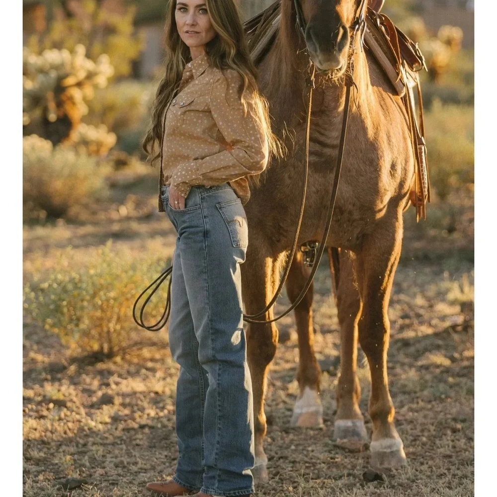 Kimes Ranch Women’s Mia Jeans 8x32 - Picture 6 of 7